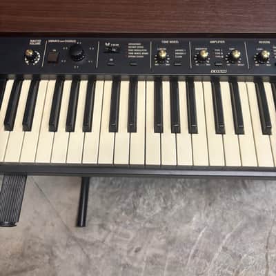Roland VK-8 Combo Organ Keyboard w/ Hard Case – Excellent Condition image 5