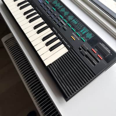 Yamaha VSS-30 Voice Sampler 1987 - Black