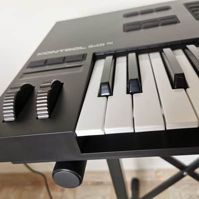 Immagine Native Instruments Kontrol S49 MK3 + Komplete 15 Ultimate Box - 11