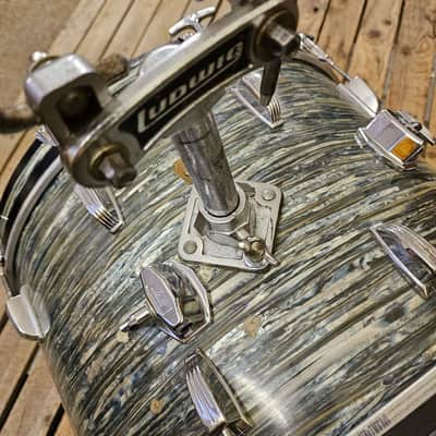 Ludwig Classic Maple Drum Kit, Blue Oyster Pearl 1960s Fab Format USED! RKCLK280126 image 10