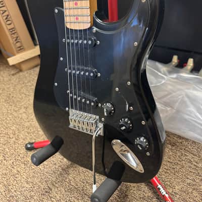 Fender Squier Stratocaster 1983/84 MIJ Black Replacement Neck image 2