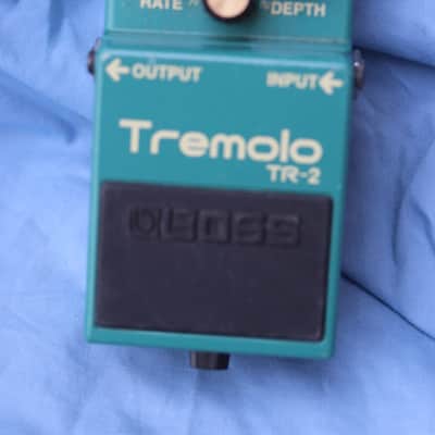 Boss tr-2 tremolo pedal image 1