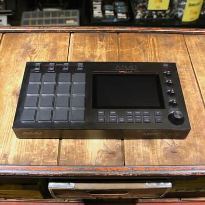 Akai MPC Live Standalone Sampler / Sequencer 2017 - 2020 - Black image 3