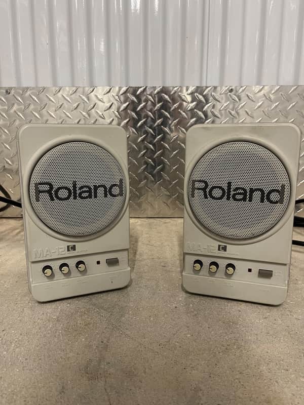 Roland MA-12C Stereo Micro Monitor Pair image 1