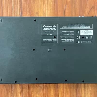Pioneer DDJ-SB3 DJ Controller 2010s image 3