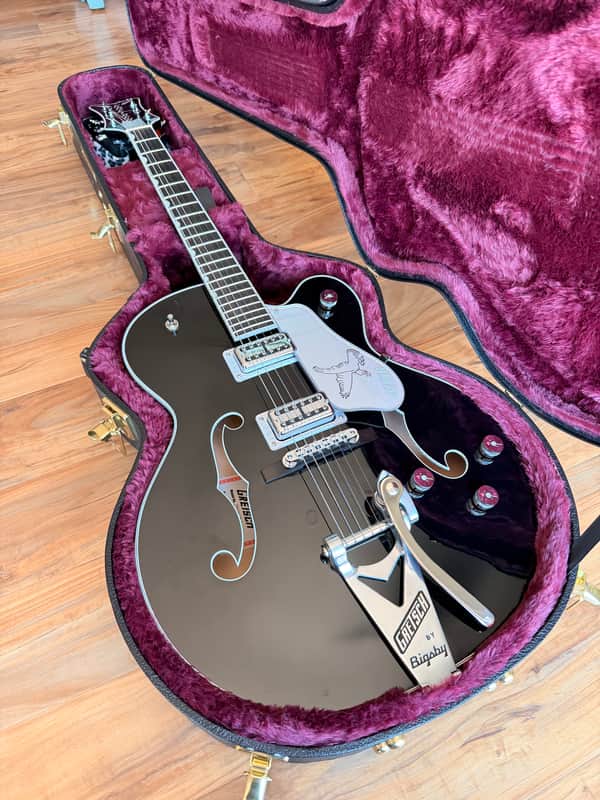 Gretsch Professional Collection Falcon Hollow Body 2024 - Present - Black image 1