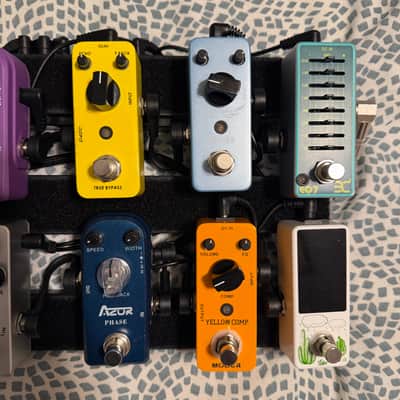 🤘 Complete Mini Pedalboard Bundle! 12 pedals! Cables! Pedalboard with built in Power supply image 8