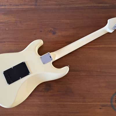 Tokai Stratocaster, Vintage White, Limited Edition, HH, MIJ, 1984 image 4
