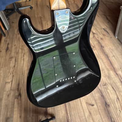 Squier MIJ Standard Stratocaster with Rosewood Fretboard 1984 - 1988 - Black image 9