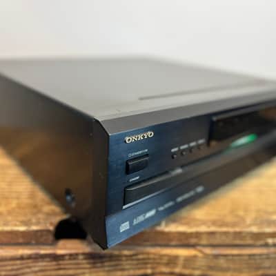 Onkyo DX-C390 6-CD Changer (no remote) image 3