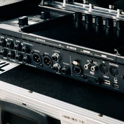 Line 6 Helix Stadium XL & Flight case image 3