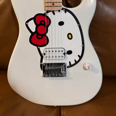 Squier Hello Kitty Stratocaster 2024 - 2025 - White image 2