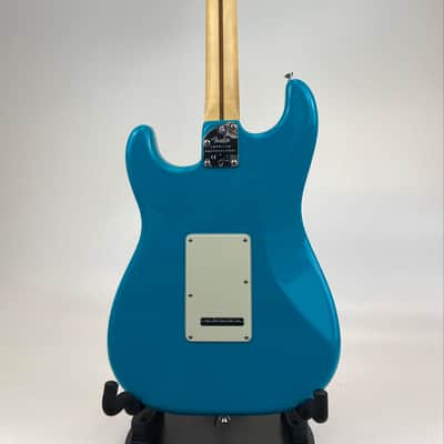 Fender American Professional II Stratocaster with Rosewood Fretboard 2021 Miami Blue image 8