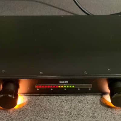 Furman PL-PLUS C Power Conditioner with Voltmeter 2010s - Black image 5