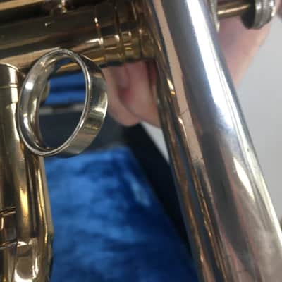 RARE Vintage 1960 King Super 20 "Silver-Sonic" Professional Bb Trumpet; with Case, Mouthpiece image 5