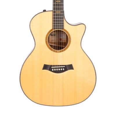 2018 Taylor Custom 11051 Grand Auditorium Lutz Spruce Top w/Quilt Sapele Acoustic Guitar, 110912XXXX image 4