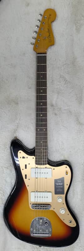 Fender Vintera II Road Worn '50s Jazzmaster, Rosewood board, 3 Tone Sunburst