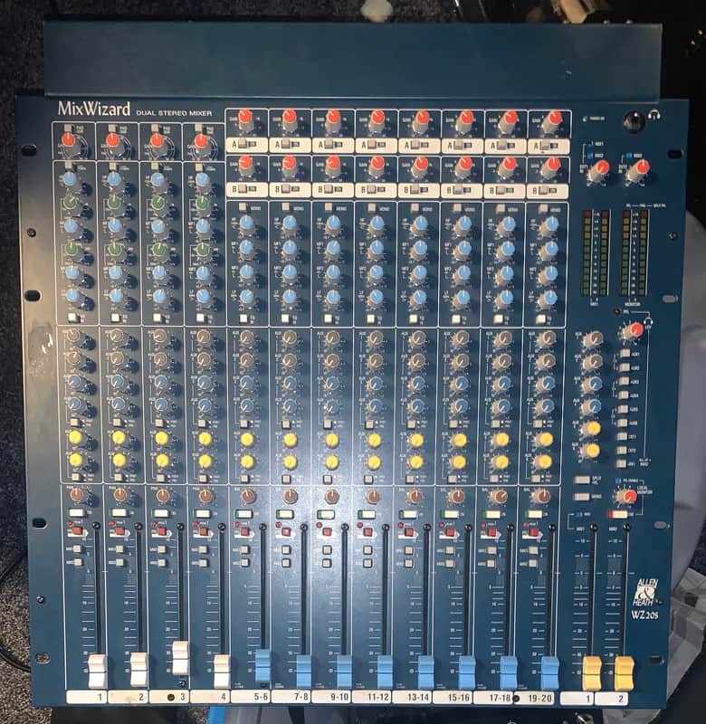 Allen & Heath MixWizard WZ 20S Dual Stereo Mixer image 1