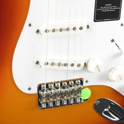 Mint Fender Vintera III Late '50s Stratocaster 3-Color Sunburst Maple Fingerboard image 3