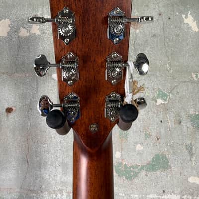 Alvarez Masterworks MF70ce Folk/OM Acoustic Electric Guitar with Cutaway - Natural image 9