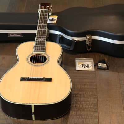 Blueridge BR-371 Historic Series Natural Acoustic Parlor Guitar + Hard-Case image 1