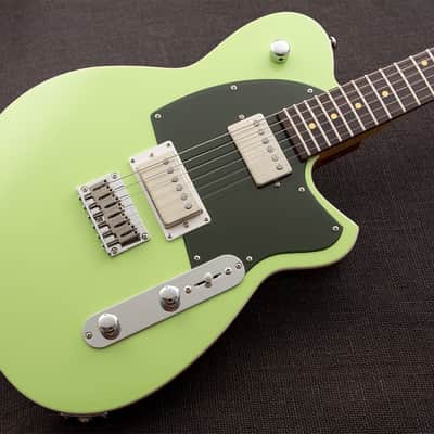 Reverend Charger HH Citrus Cream image 3
