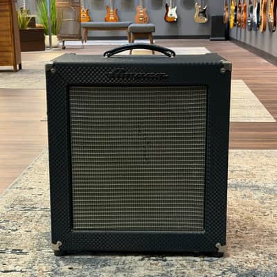 Ampeg Rocket Bass B-100R 100-Watt 1x15