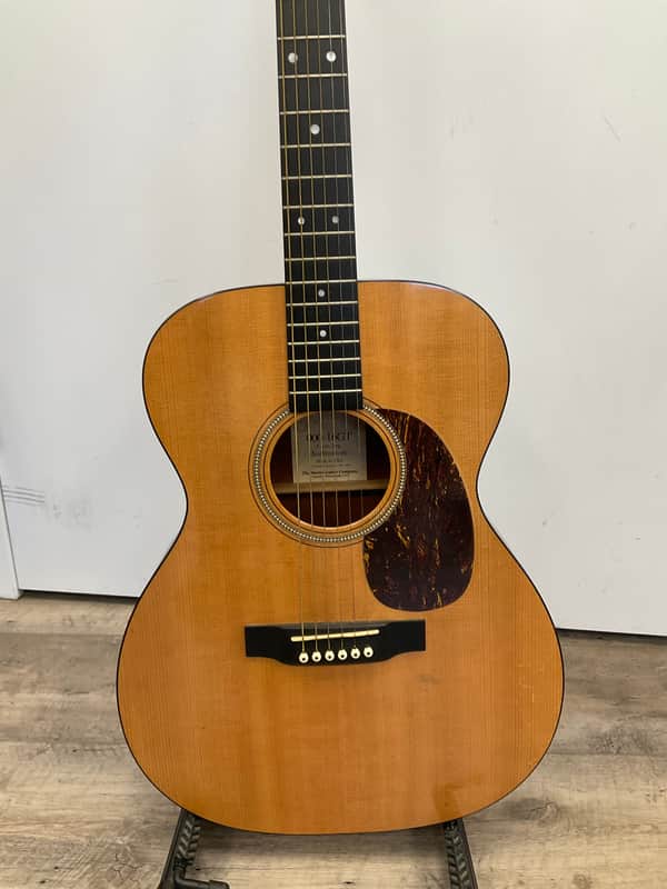 Martin 000-16GT 2000s - Natural image 1