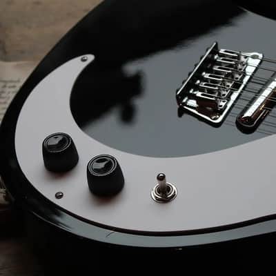 DANELECTRO Vintage 12 Strings F Hole, Black, 3, 60 KG image 5