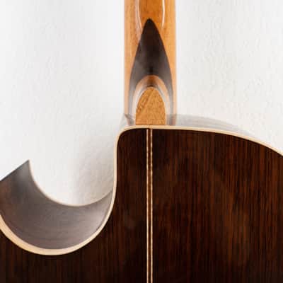 Santiago Bajo Quinto Walnut B&S image 15