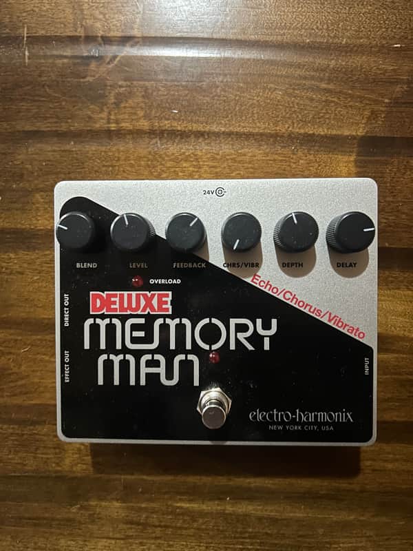 Electro-Harmonix Deluxe Memory Man 550Ms Analog Delay / Chorus / Vibrato