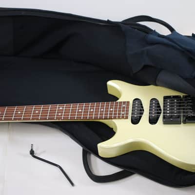 Hamer Steve SHAMER USA Steve Stevens Vintage 80's Electric Guitar - Floyd Rose - White 616426tevens 1980's - White image 2
