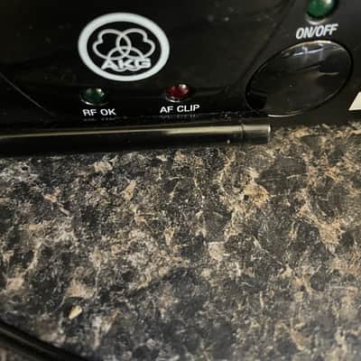 AKG WMS40 Mini Single Vocal Set Wireless Microphone System - Band C 2010s - Black image 3