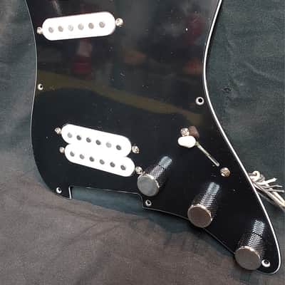 Rock'N R Guitars Loaded Pickguard for Strat Robbie Robertson Last Waltz Tribute 2026 - Black image 1