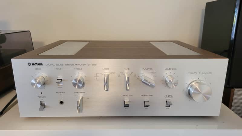 Vintage Stereo Integrated Amplifier Yamaha CA-600 image 1