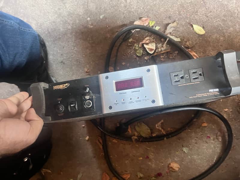 Monster Pro 3500 Powercenter image 1