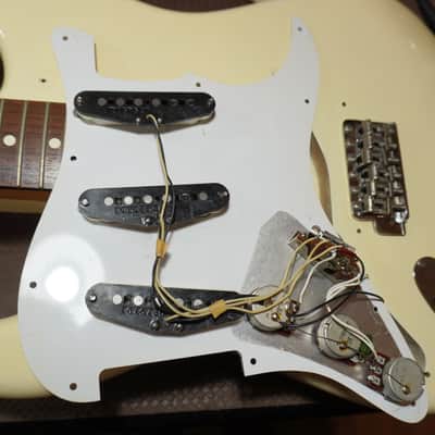 Fender Japan JV Stratocaster ST62-65 LH (1983) MIJ Fujigen – Vintage White, Left-Handed image 21