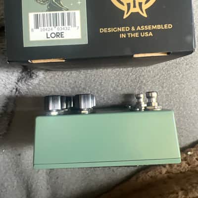 Walrus Audio Lore Reverse Soundscape Generator Limited Edition - Fall Series 2025 - Green Fall Fantasy Graphic image 5