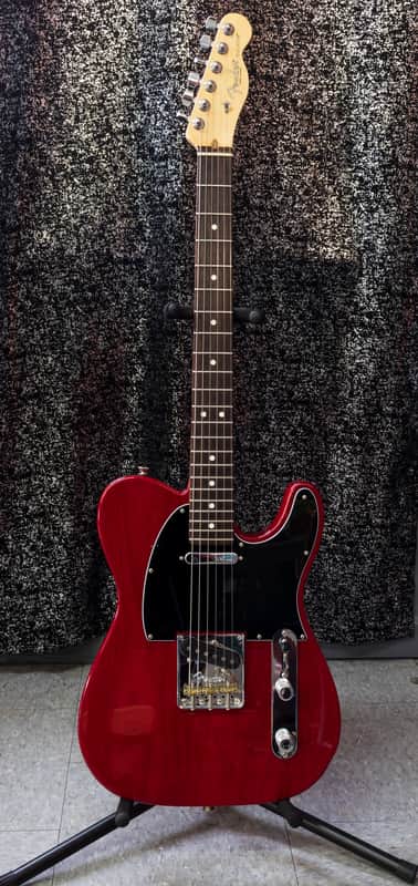 Fender American Professional Telecaster with Rosewood Fretboard 2017 - 2019 - Crimson Red Transparent
