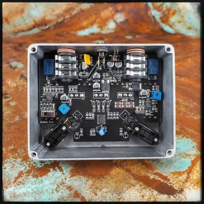 Cornerstone Music Gear 'Gladio' Double Preamp image 4