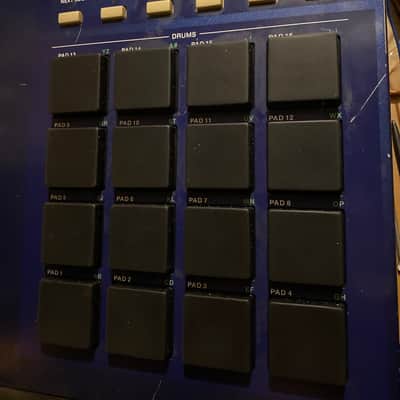 Akai MPC2000XL MCD MIDI Production Center image 4