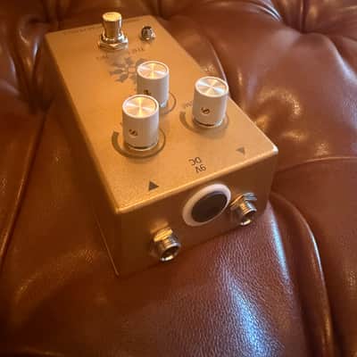 Asheville Guitar Pedals Rat 🐀 King 👑 2026  - Gold 1 of 15 image 2