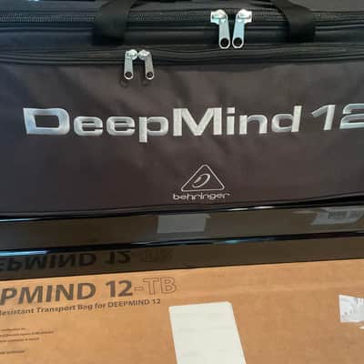 Behringer Deepmind 12-TB Deluxe Transport Bag - Black