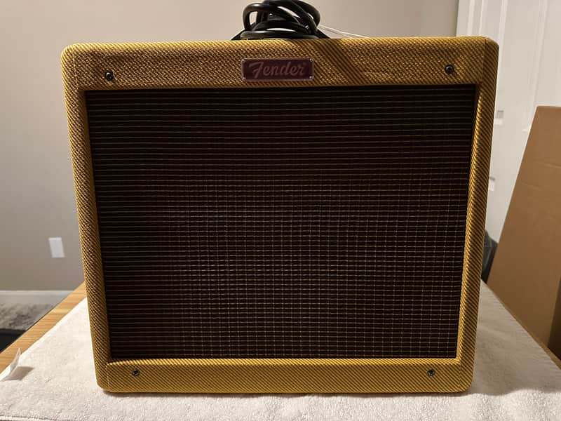 Fender Blues Junior IV 1x12-inch 15-watt Tube Combo Amp - Lacquered Tweed Sweetwater Exclusive with Eminence Red White and Blues Speaker 2025 image 1