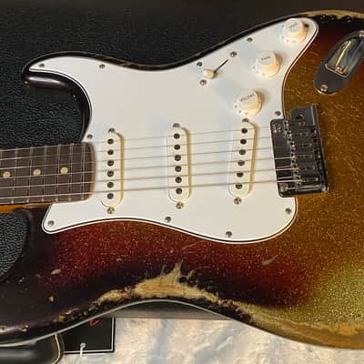 NEW! Fender Custom Shop Custom Deluxe Stratocaster Heavy Relic - Ash Body - 3-Tone Sunburst Sparkle - Matching Peg Head - Authorized Dealer - 7.9 lbs - G05871 image 8