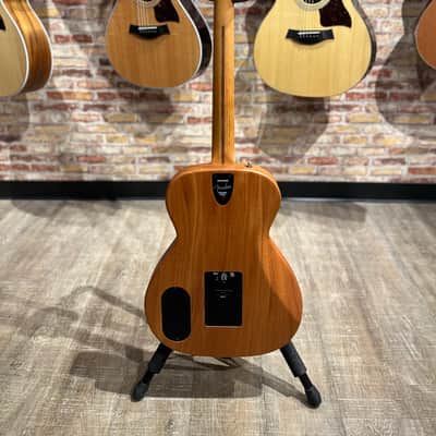 Fender Highway Series Parlor - Natural image 8
