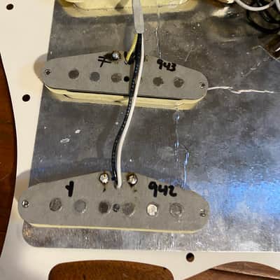 Fender Vintera '60s Stratocaster Pickup Assembly Grey Bottoms Tortoise Shell image 3