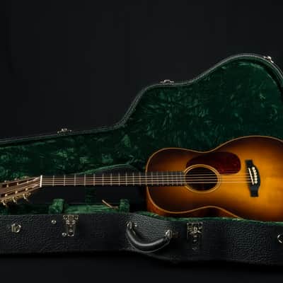 Bourgeois OMS DB Signature Figured Mahogany and Aged Tone Bearclaw Adirondack Spruce Sunburst Used (2022) image 25