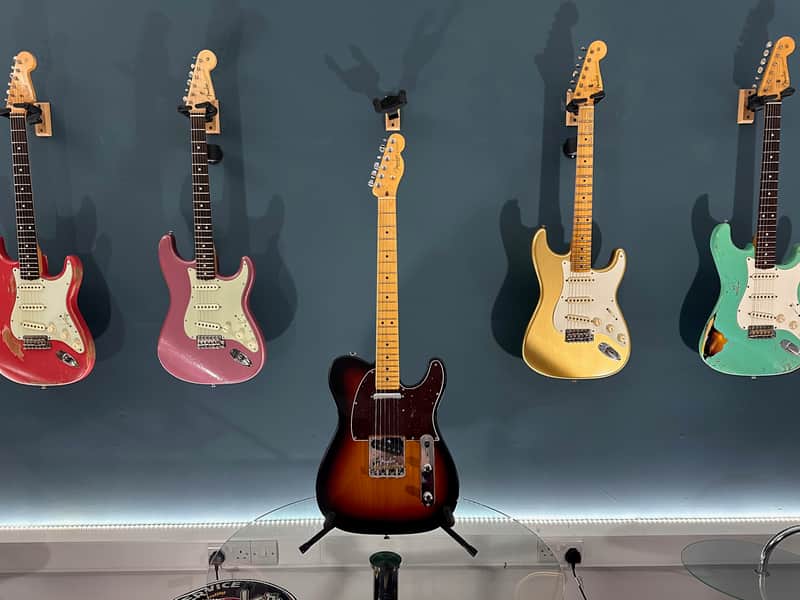 Fender American Professional II Telecaster with Maple Fretboard 2020 - Present - 3-Color Sunburst image 1