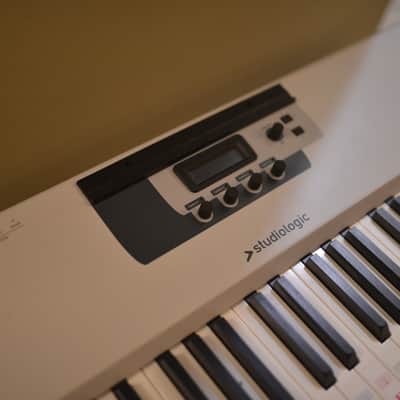 Studiologic Acuna 88 – 88-Key Hammer Action Controller Weighted Keys Piano image 6